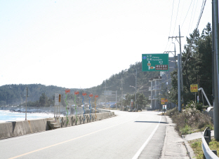 망양정에서 남쪽으로 가는 해안도로 이미지