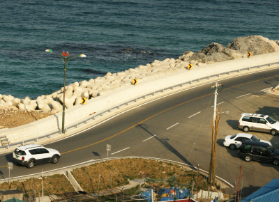 바다 옆의 해안도로 / 후포의 갓바위 전망대 부근